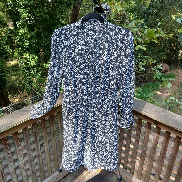 'Ditsey' Black & White Chiffon Floral Flowy &  Long Wrist Ruffles  Midi Sz M - Picture 3 of 12